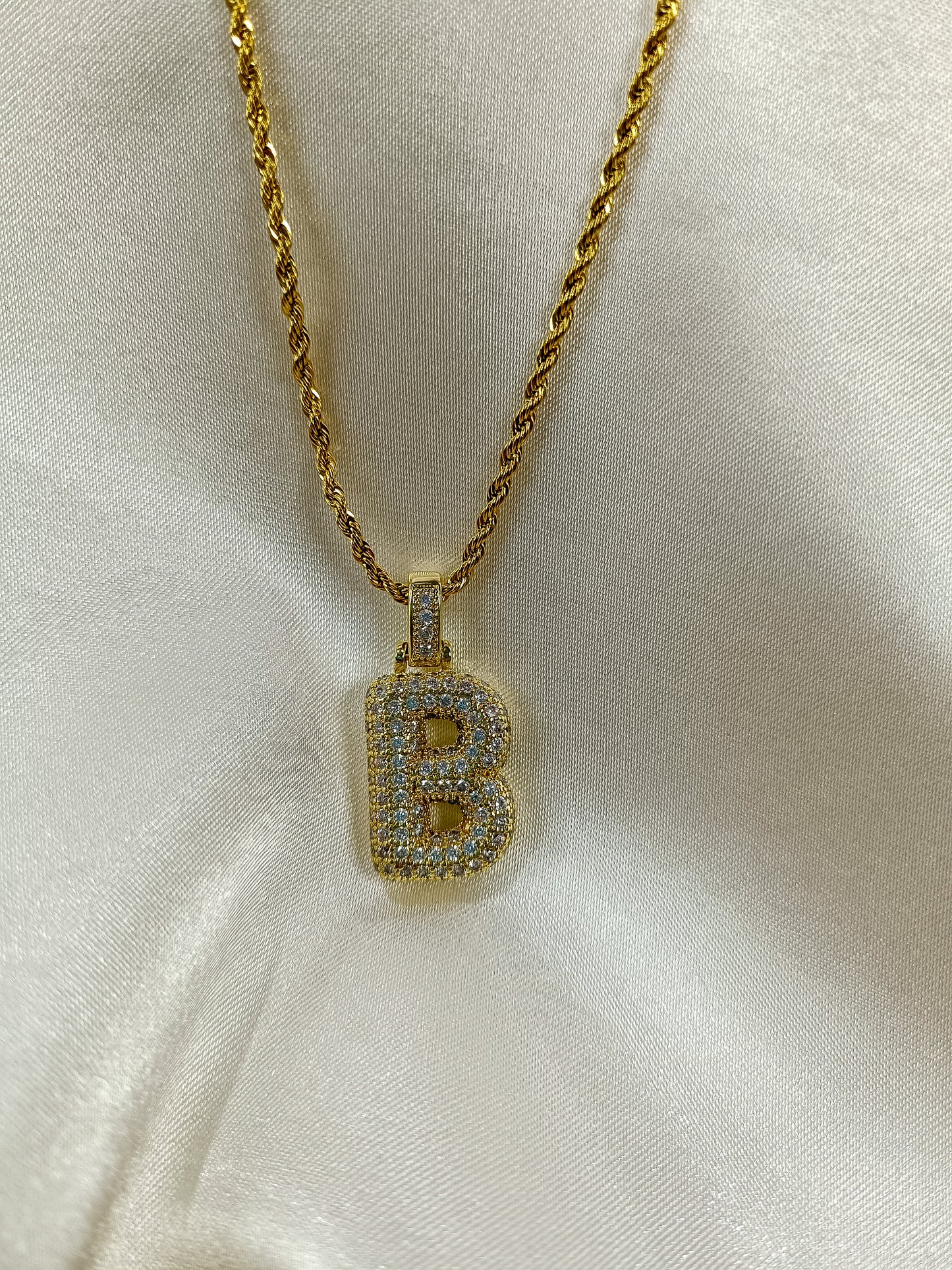 Halat Zincir Taşlı Duble B Harfi Kolye