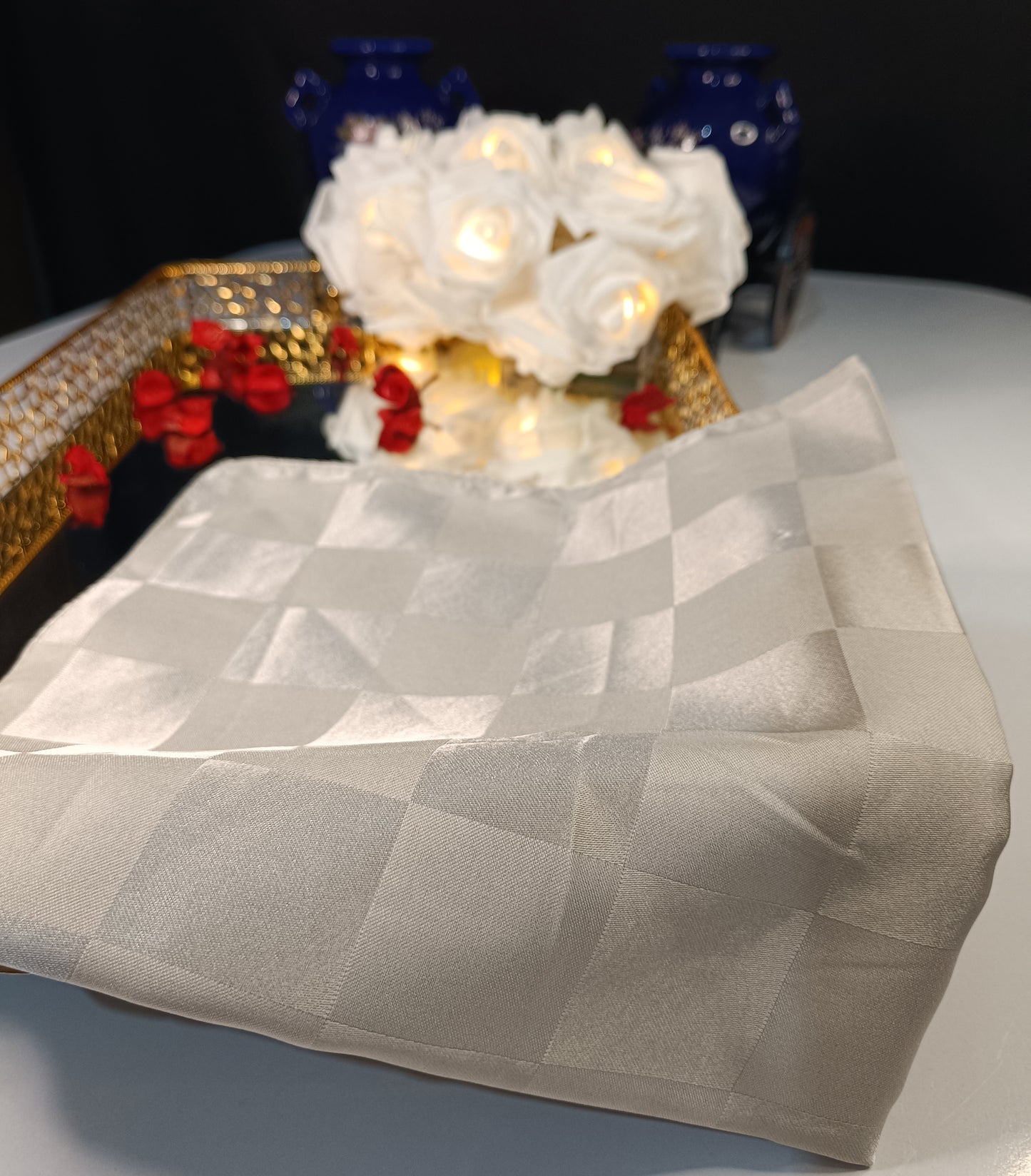 Kırık Beyaz Renk Dama Desenli Jakar Eşarp