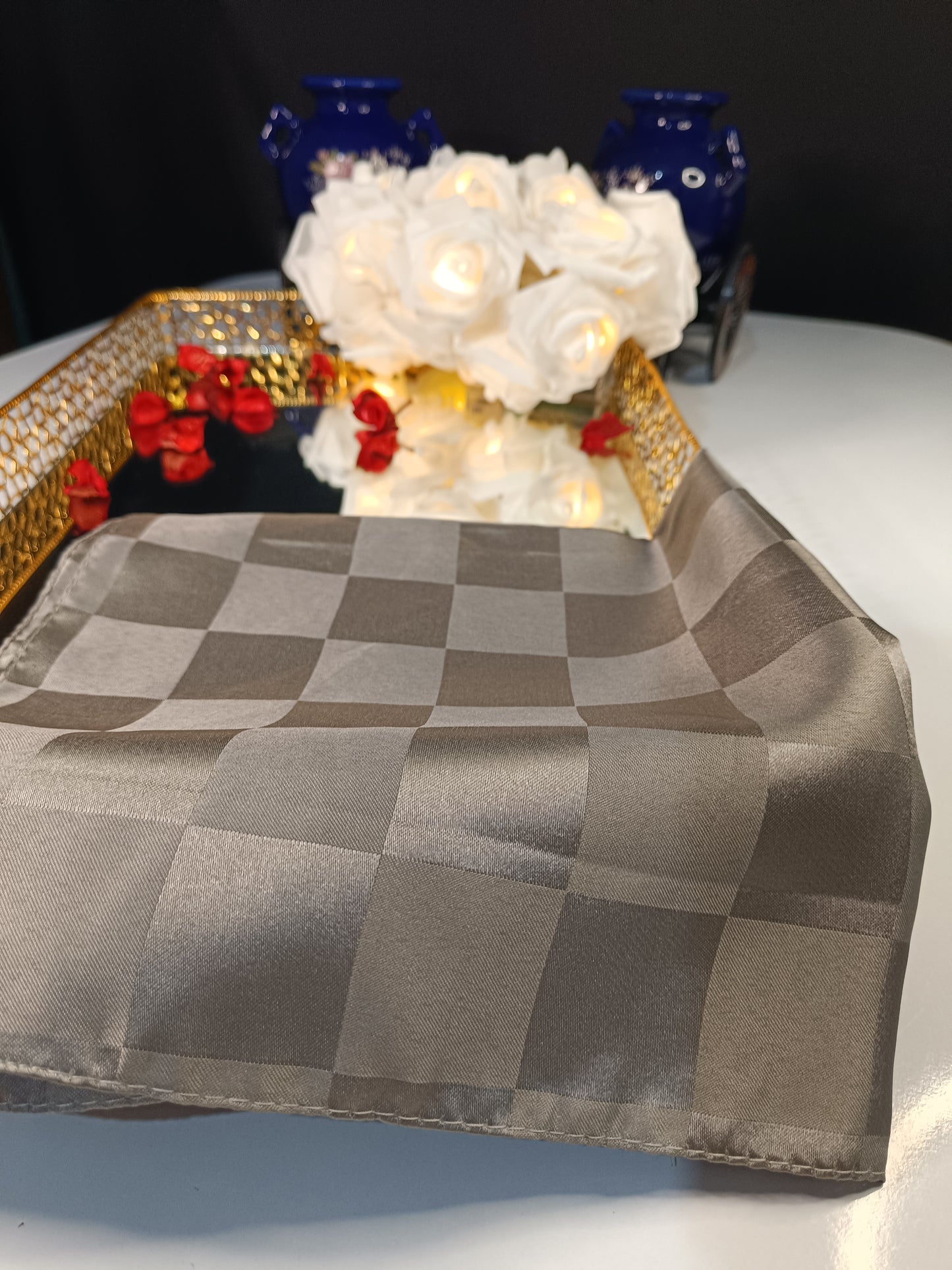 Gri Renk Dama Desenli Jakar Eşarp