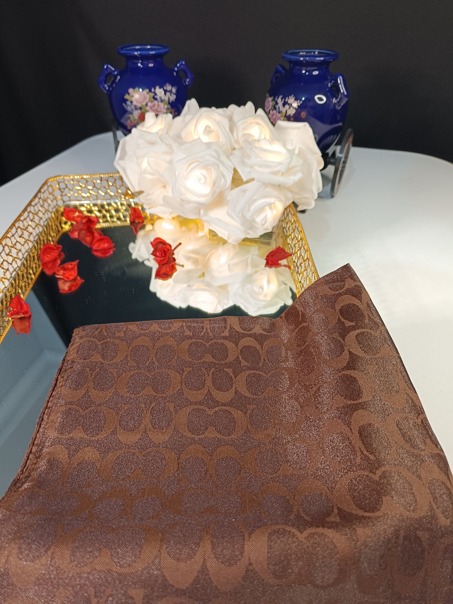 Kahverengi Marka Desen Jakar Eşarp